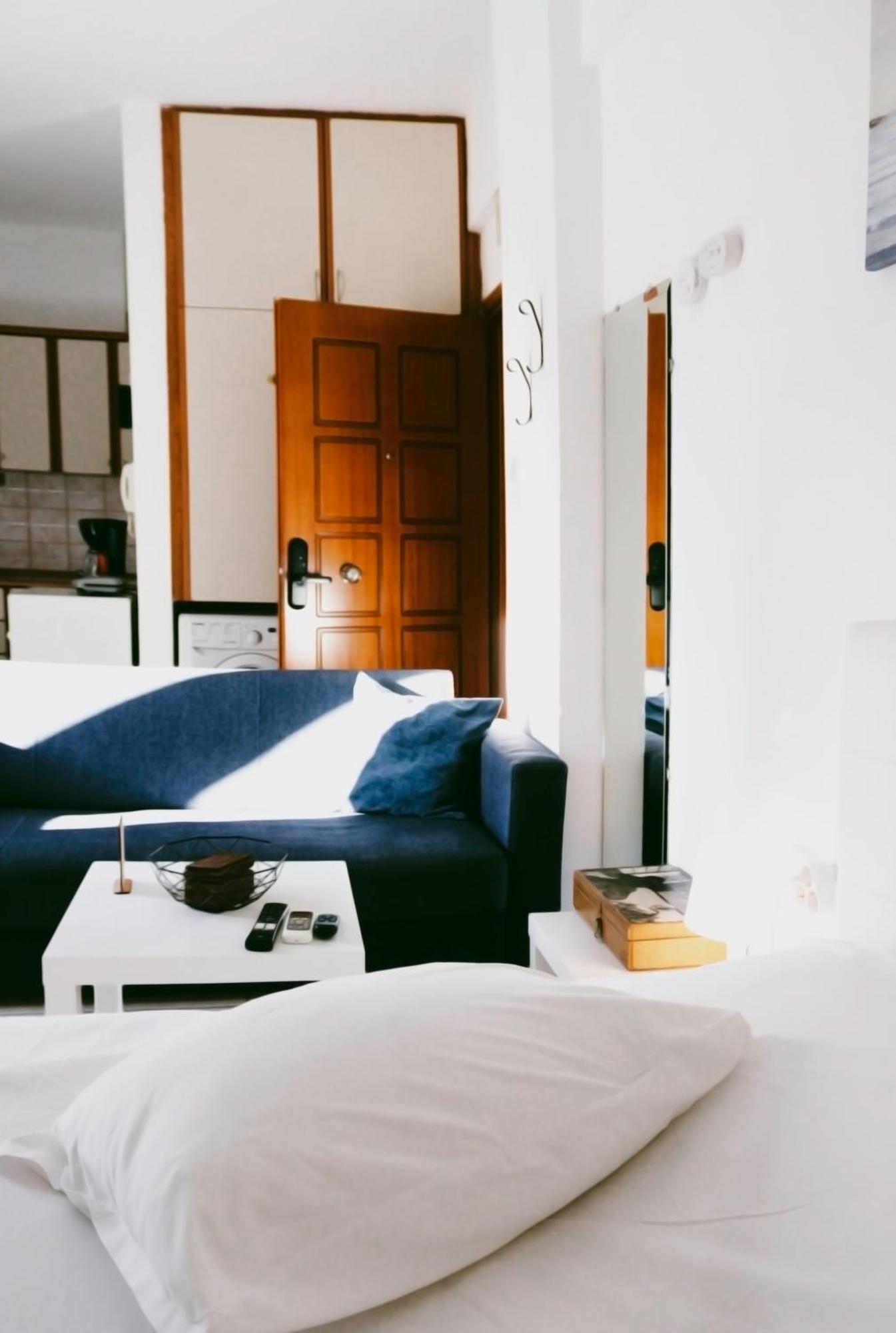 Gk Suites-Constantin View , Auto Check-In 24H Yenişehir Dış mekan fotoğraf