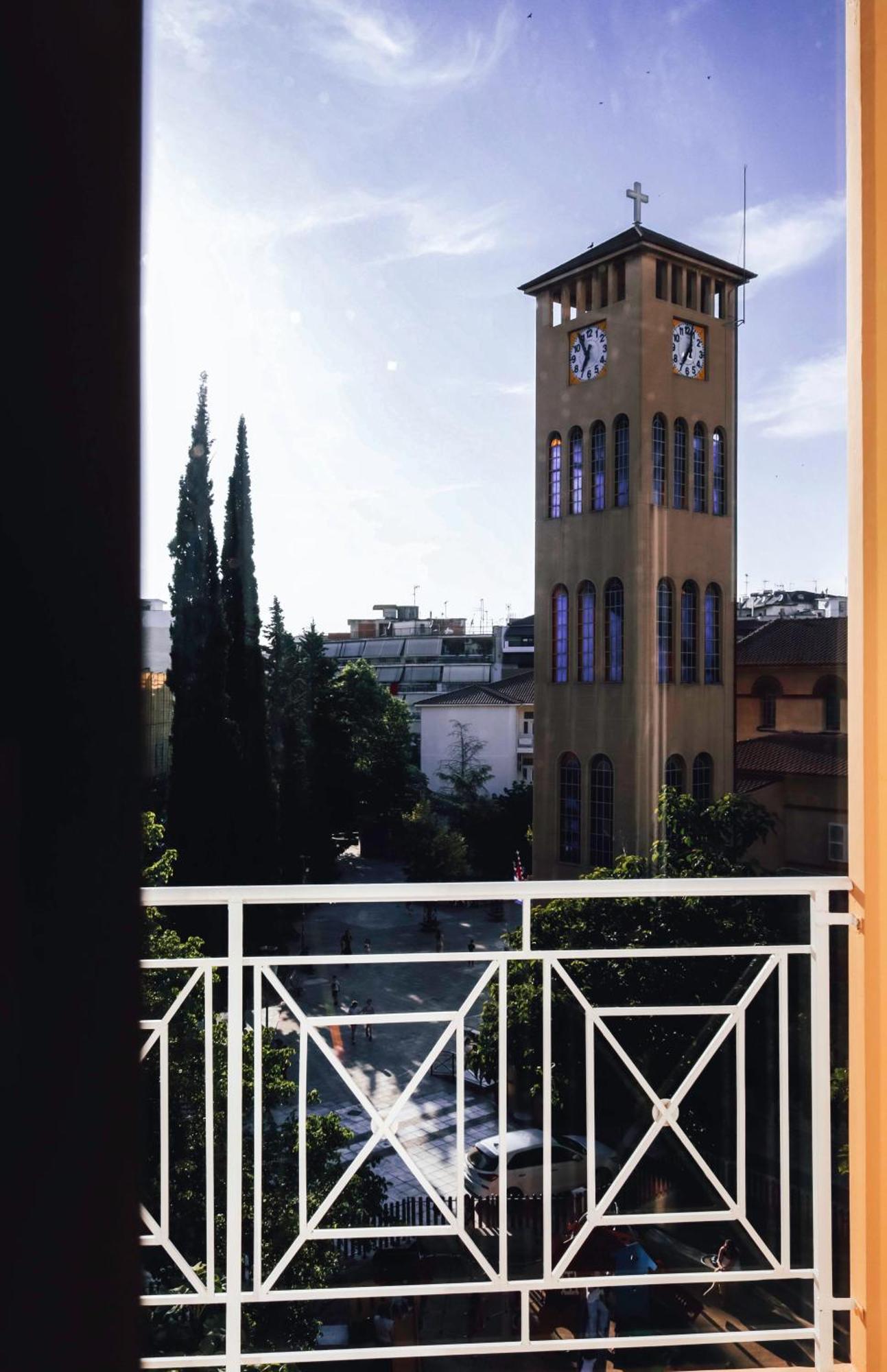 Gk Suites-Constantin View , Auto Check-In 24H Yenişehir Dış mekan fotoğraf