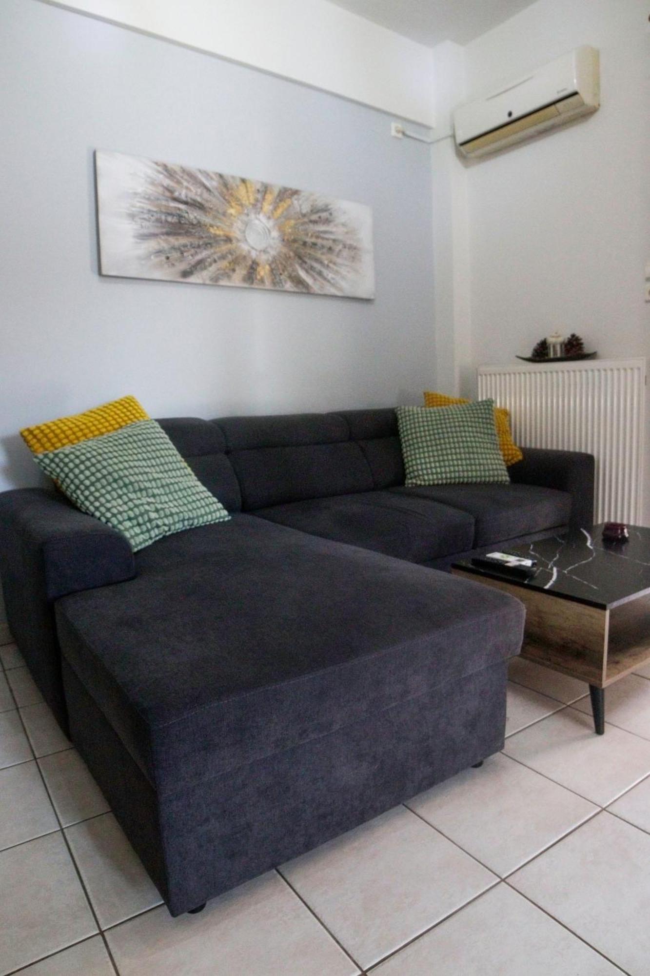 Gk Suites-Constantin View , Auto Check-In 24H Yenişehir Dış mekan fotoğraf