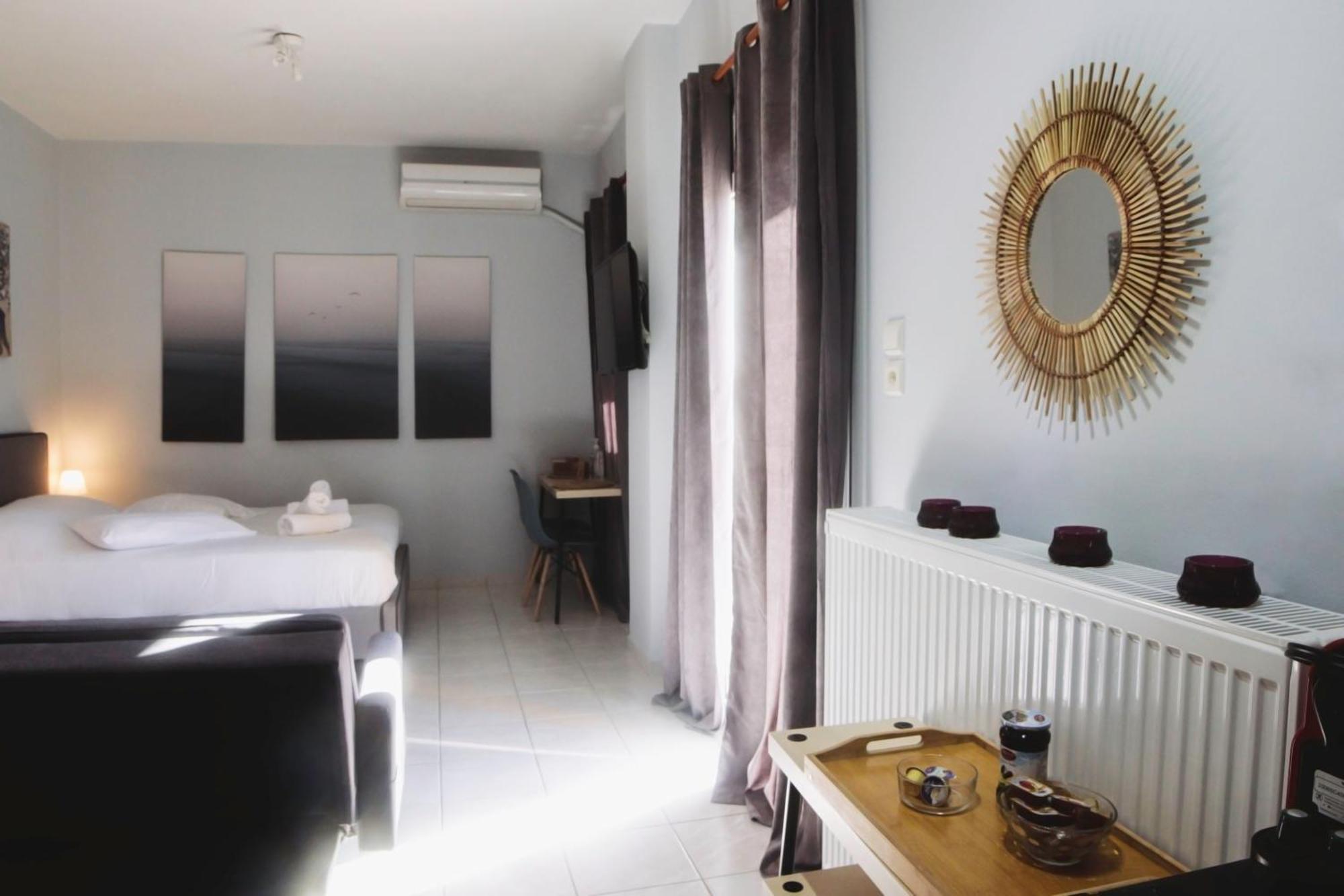 Gk Suites-Constantin View , Auto Check-In 24H Yenişehir Dış mekan fotoğraf