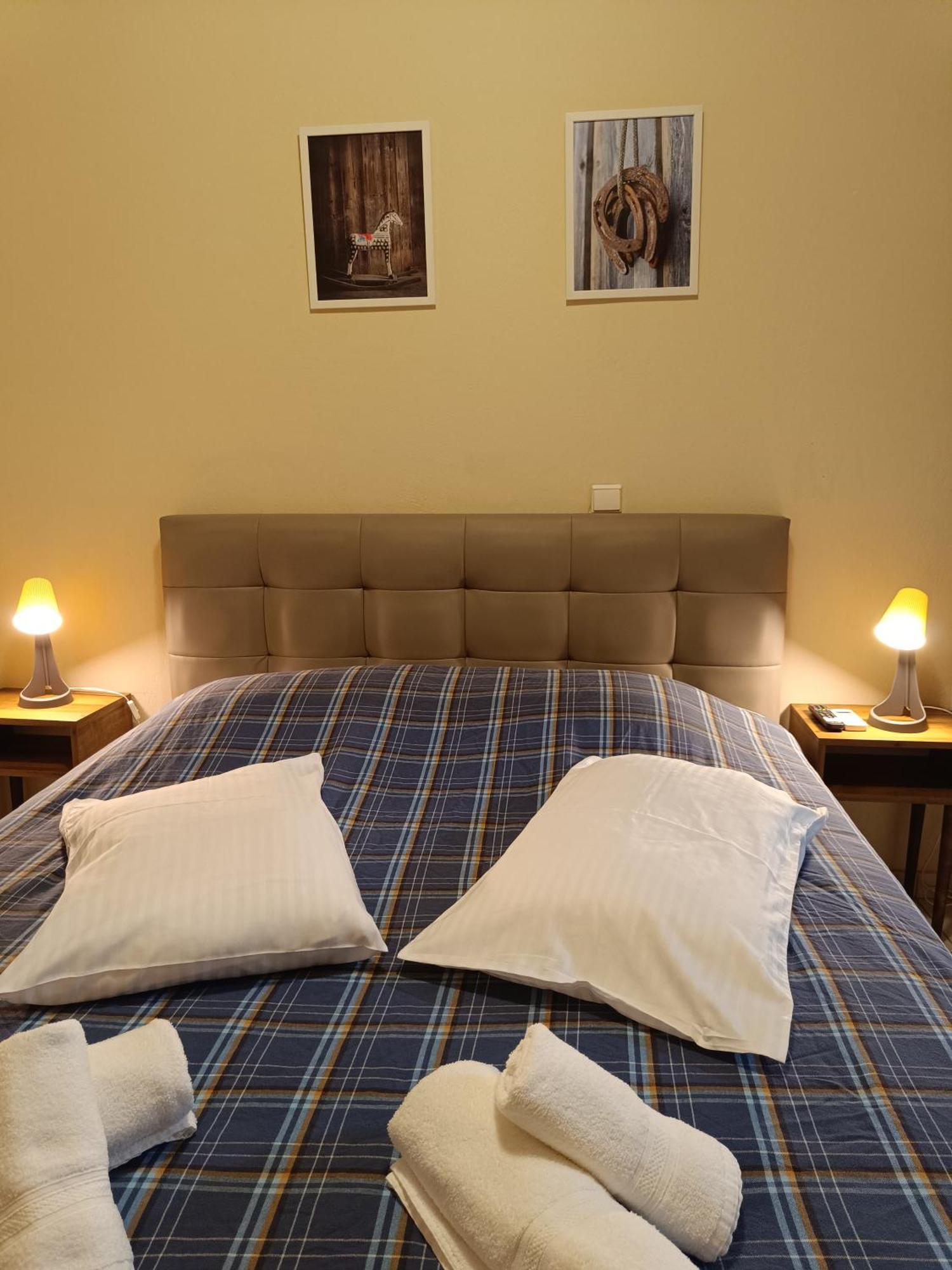 Gk Suites-Constantin View , Auto Check-In 24H Yenişehir Oda fotoğraf